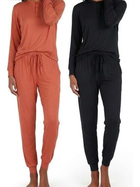 Women’s Real Essentials Pajama Set Bundle M Henley Top Joggers Black Rust
